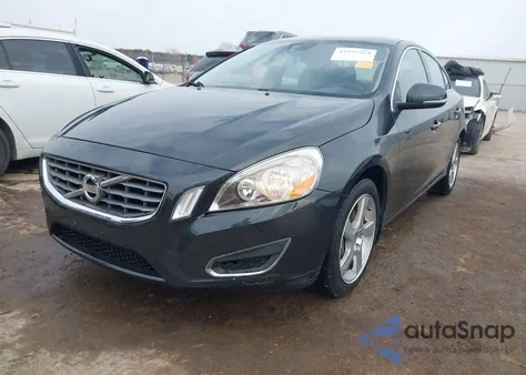 2012 Volvo S60 T5 из США, поврежденный, VIN YV1622FS2C2095270
